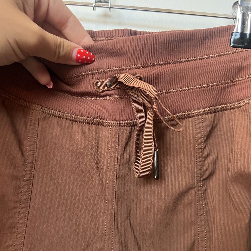 Lululemon Dance Studio Mid-Rise Jogger *Full Length - Picture 7 of 9